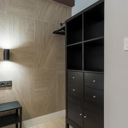 Hita By People 毕尔巴鄂