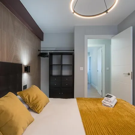 Apartment Hita By People